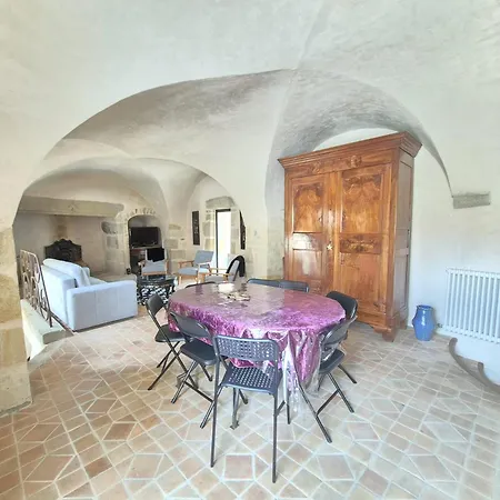 Montpeyruvienne #jardin#parking * Montpeyroux (Puy-de-Dome)